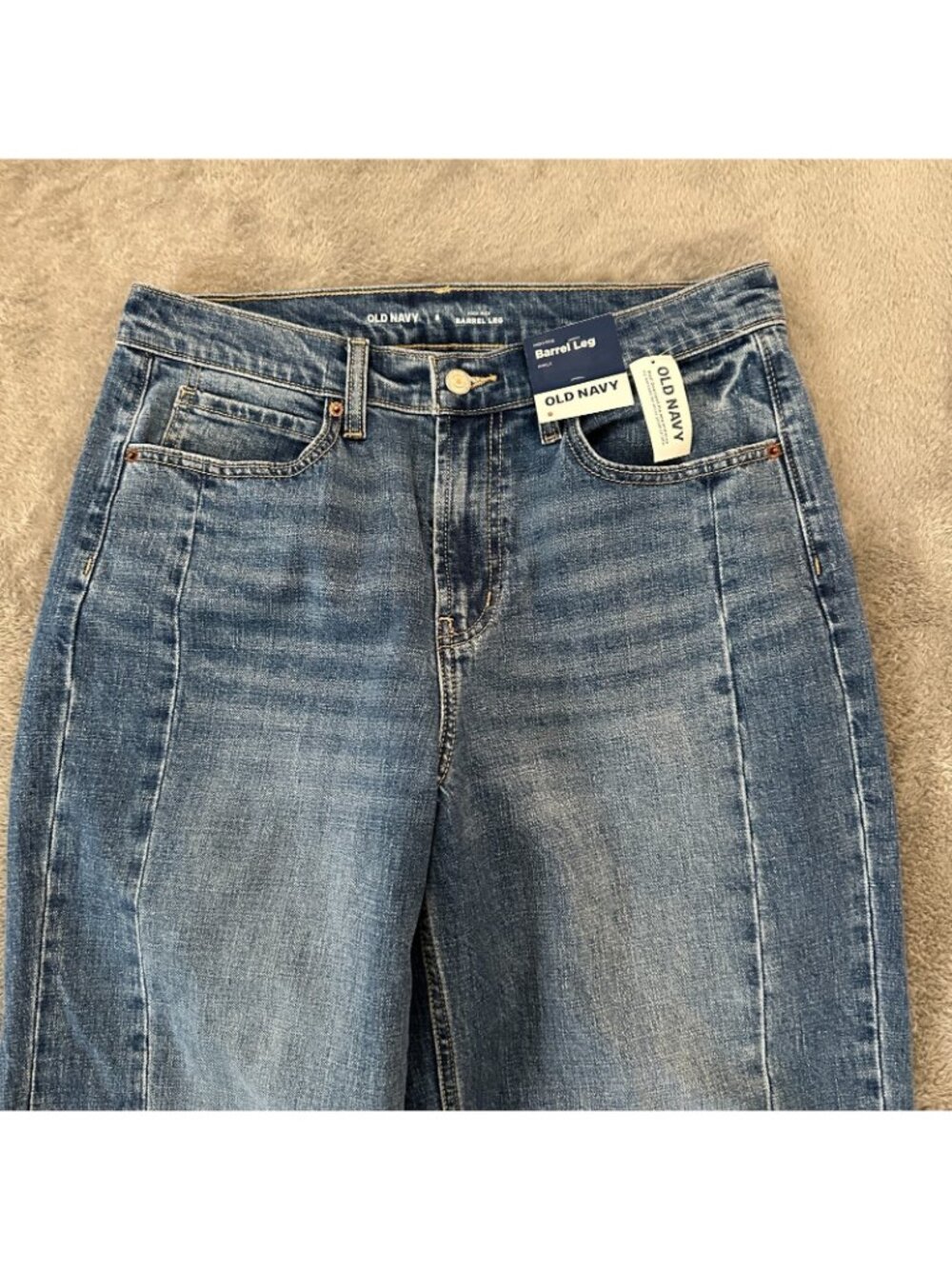 NWT Old Navy Barrel Leg Jeans Women's size 8 High Rise Baggy - Picture 2 of 9